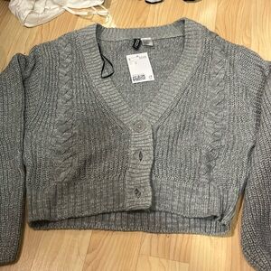 H&M Cropped Grey Sweater NWT